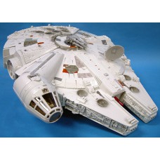  Millenium Falcon Star Wars  Trilogy Collection (Hasbro 2004) OPEN BOX